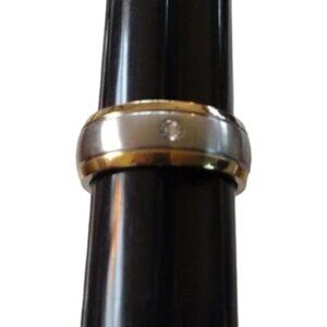 𝅺men's Two Tone Stainless Steel Ring With Crystal 8.5 NWOT